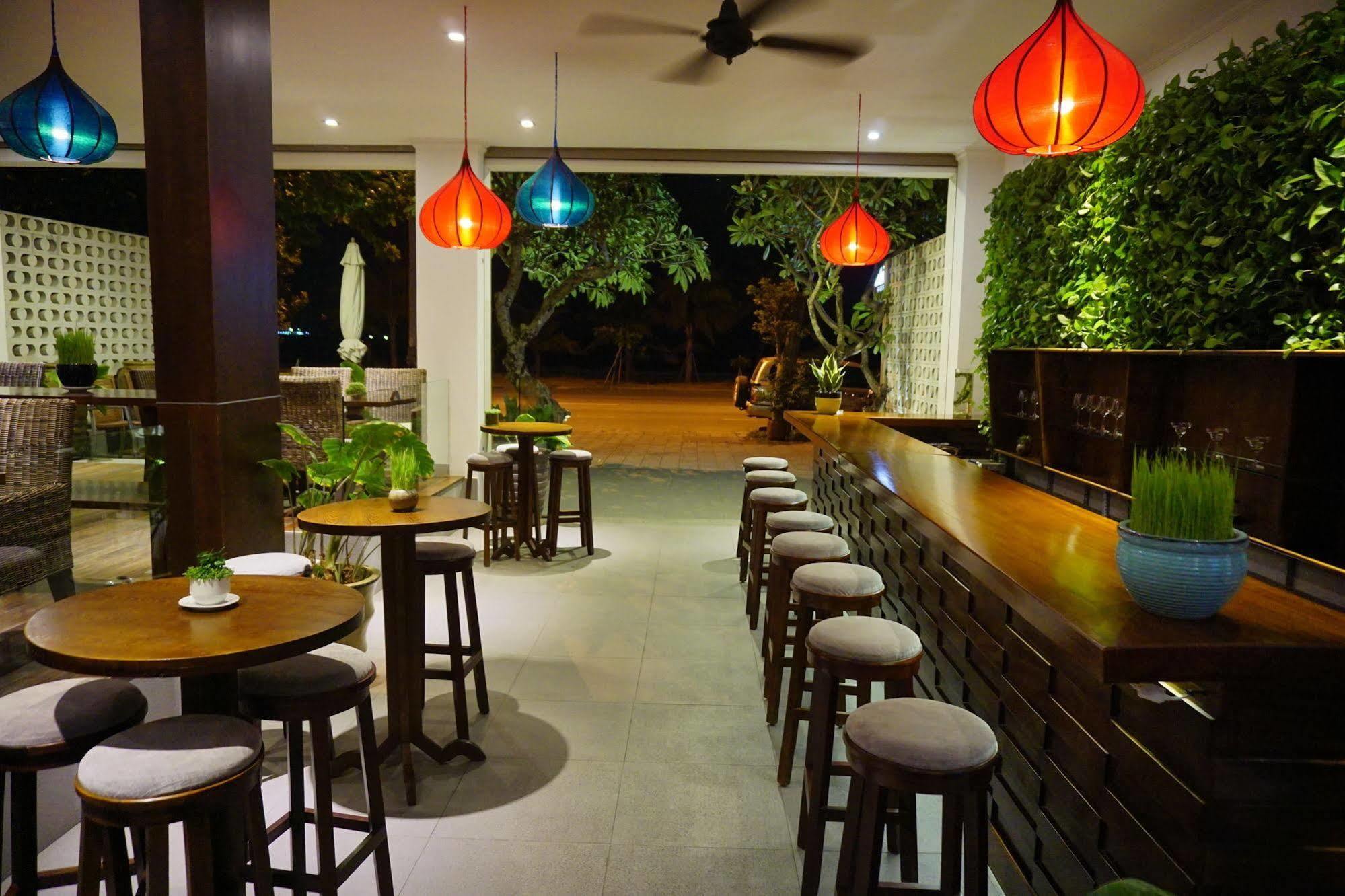 Dan Oasis Hotel And Apartment Da Nang Exterior photo